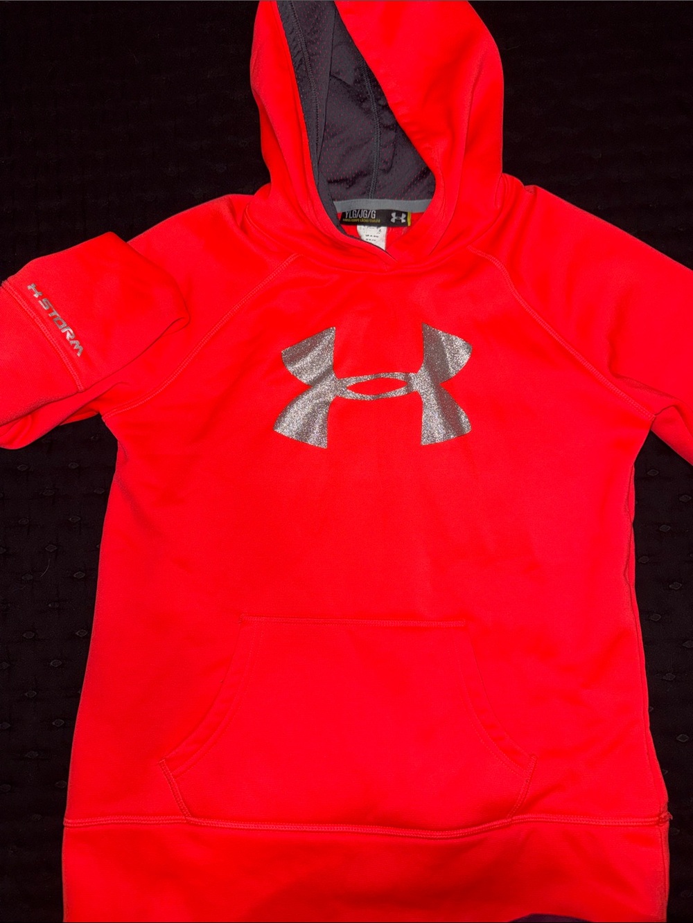 Under Armour Kids bright pink Hoodie with Silver Logo